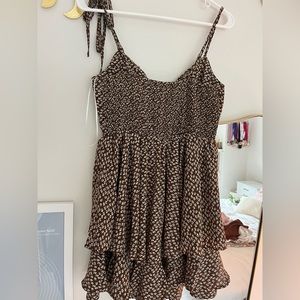 Cute Princess polly dress. It has cute buttons in the front!